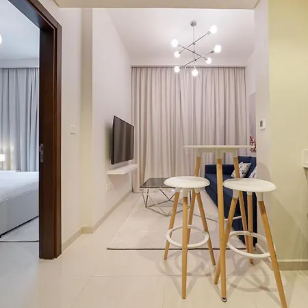 Alluring 1 Bd Apartment In Business Bay With Burj Khalifa View Dubai Exterior photo